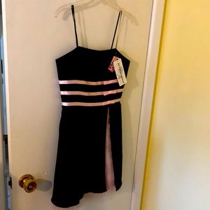 Gorgeous dress, never been worn, elegant & fun!